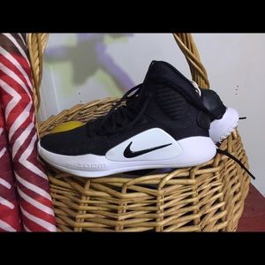 nike shoes hyperdunk 2019